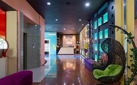 Sans Hotel International Surabaya
